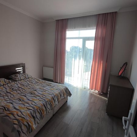 Olesya Guesthouse Mtsvane Konts'khi Exteriör bild