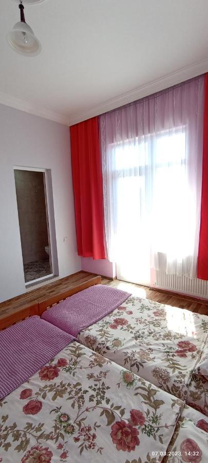 Olesya Guesthouse Mtsvane Konts'khi Exteriör bild