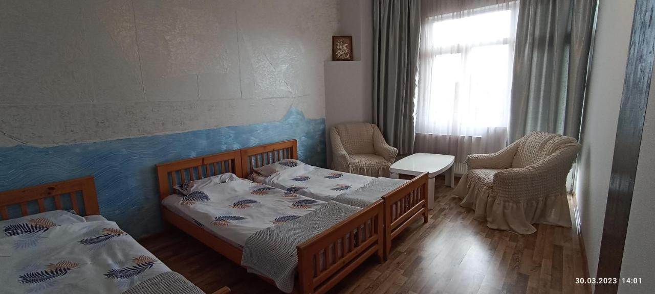 Olesya Guesthouse Mtsvane Konts'khi Exteriör bild